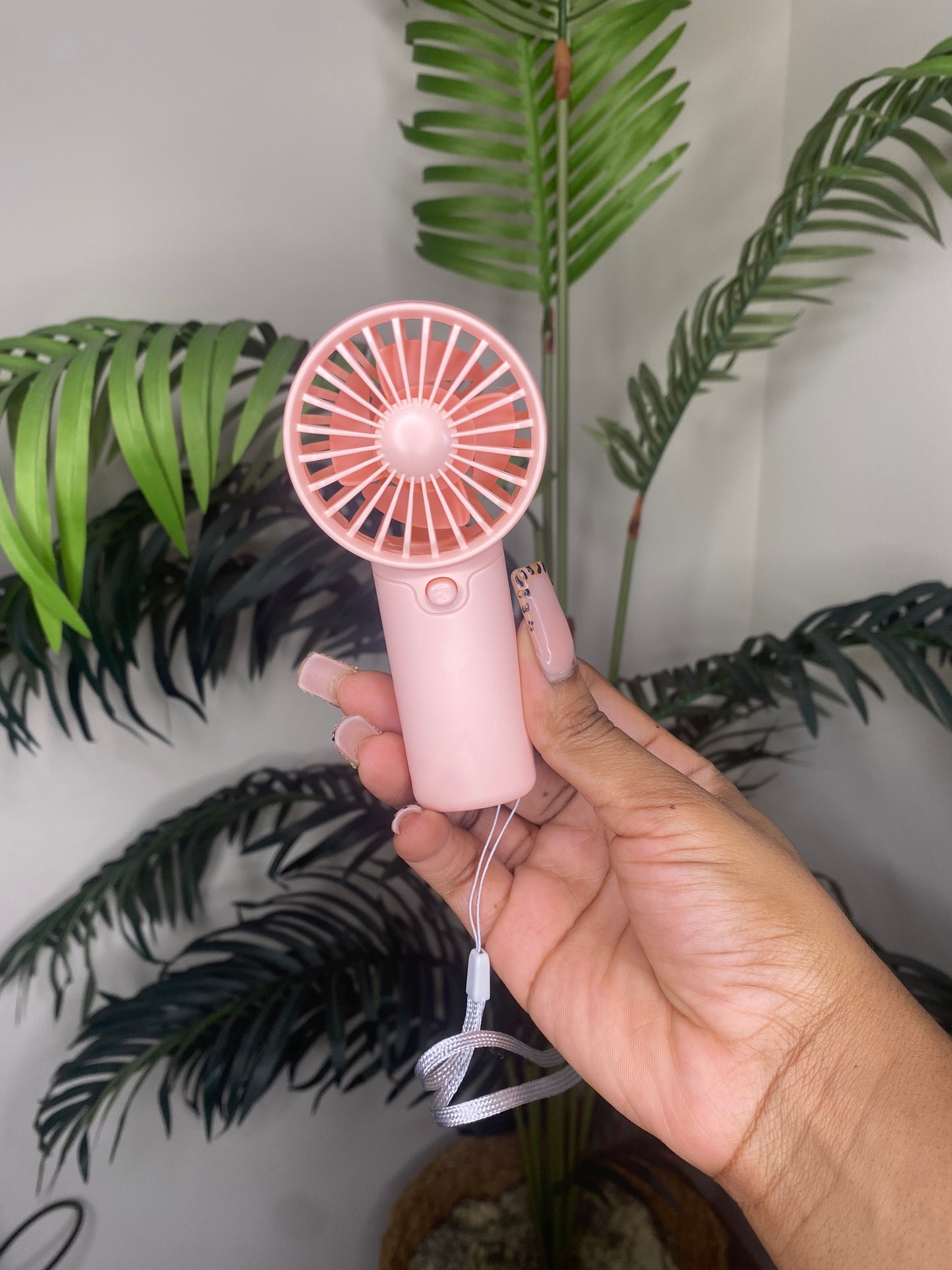 Mini lash fan